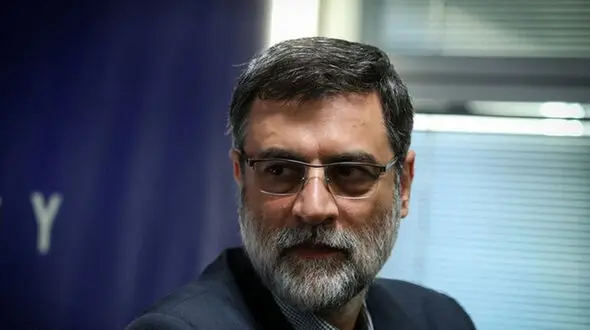 قاضی زاده هاشمی: به قول ضرغامی آمده ام زیر میز بزنم / صدای جوانان، زنان و دختران هستم + فیلم