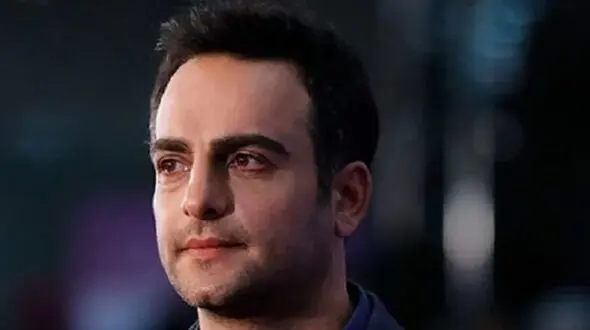 واقعا این آقای پیر همان حامد کمیلی است؟+ عکس