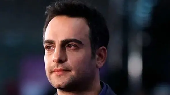 واقعا این آقای پیر همان حامد کمیلی است؟+ عکس