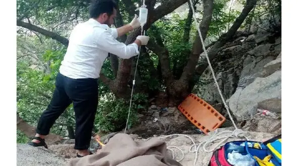 سقوط هولناک گردشگر جوان از ارتفاعات آبشار ارتکند+عکس 