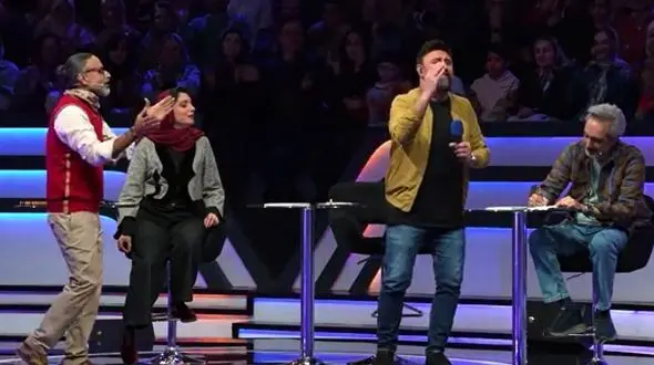 فیلم مات و مبهوت شدن داوران صداتو از اجرای فوق احساسی محمد علیزاده و نی نوازی محسن شریفیان از خیام/ ذوق ، الیکا عبدالرزاقی و سیامک انصاری  از آهنگ من بی می ناب زیستن نتوانم 