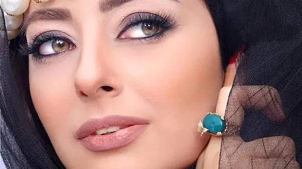 فیلم از بهشت حسرت برانگیز نفیسه روشن / خانم بازیگر فقط پیاده روی می کند