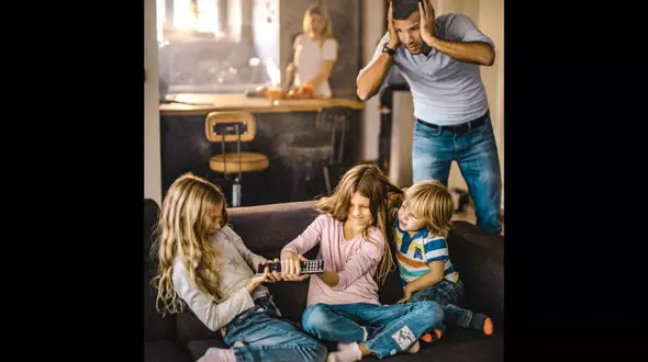 چرا فرزندان خانواده های پرجمعیت سلامت روانی بدتری دارند؟