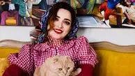 نگاهی به چیدمان خونه مجردی شیک و مجلل «بهنوش طباطبایی»/ از مبلمان مدرن و دکوری‌های هنری و قدیمی تا بالکن چشم‌نواز و پت خونگی