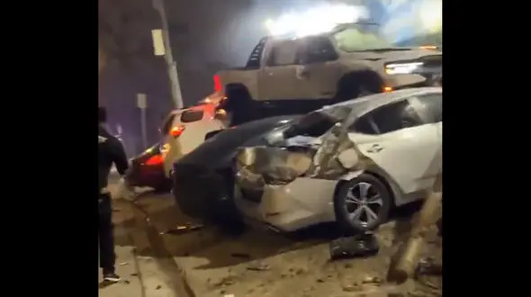 ببینید /  عواقب تصادف رانندگی جنون آمیز در تگزاس + فیلم وحشتناک