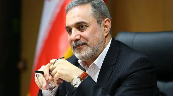 یک مدیر در آموزش و پرورش مشمول قانون منع به کارگیری بازنشستگان است