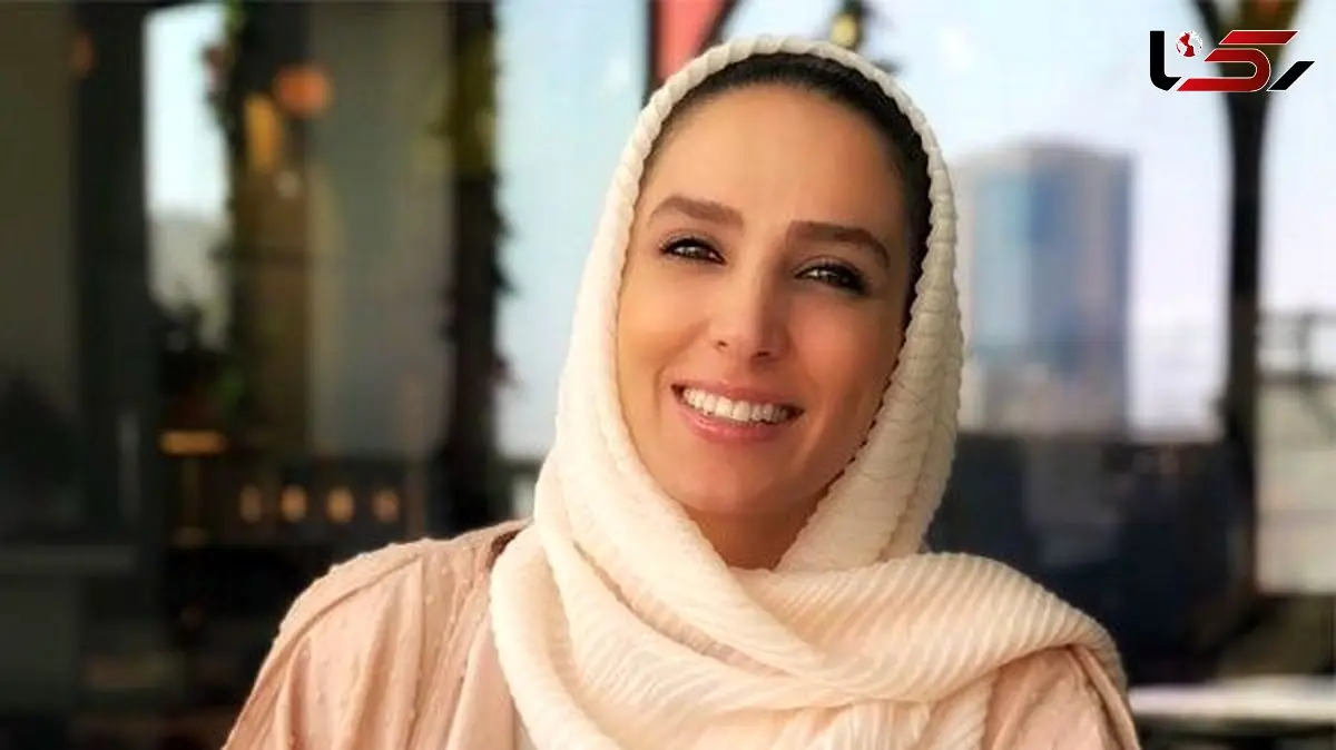 قاب خانوادگی سوگل طهماسبی خانم بازیگر سریال گاندو در کنار خواهران دوست داشتنی خود