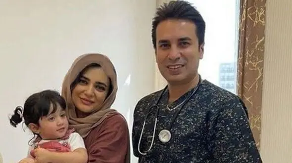 لیندا کیانی: من بعد از 4 تا پسر به دنیا آمدم، مادرم به امید اینکه دختر بیاره اتاق چیده بود لباس دخترونه و لاک خریده بود ولی من از هیچکدوم استفاده نکردم چون تا 8 سالگیم جنگ بود!+فیلم