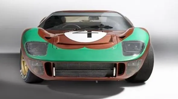تصاویر حراج فورد GT40 کمیاب با تاریخچه درخشان در لمانس و قیمت افسانه‌ای
