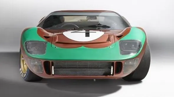تصاویر حراج فورد GT40 کمیاب با تاریخچه درخشان در لمانس و قیمت افسانه‌ای