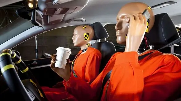 افزایش سهم خودروهای ایرانی در تلفات تصادفات / آزمون تست تصادف باعث کاهش فاحش تلفات سوانح می شود