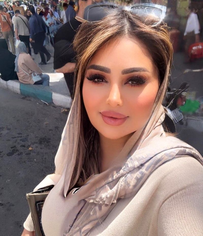 تصاویر | تهران‌گردی بدون حجاب هدیل علیان (سیندرلای فلسطین) مجری سرشناس عرب پس از مصاحبه با عراقچی