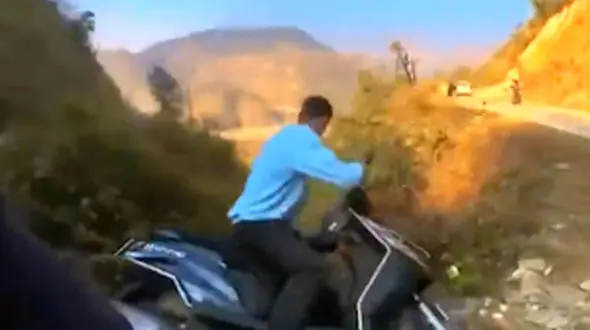 از سقوط موتور سوار در دره تا سقوط هواپیمای سبک در فرودگاه موزه جنگ