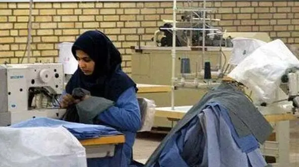 بازنشستگی ٢٠ ساله زنان مشروط می‌شود