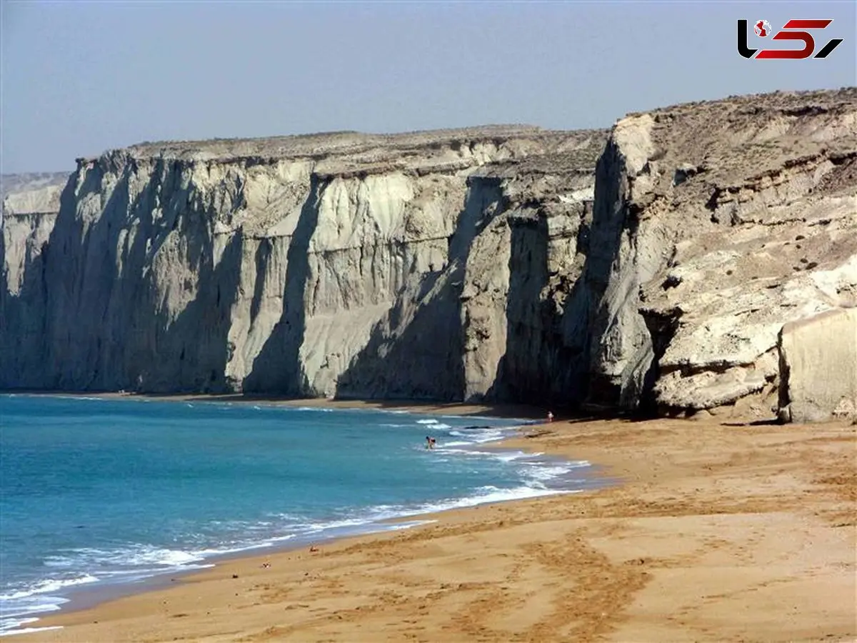 آرامش صدای موج‌ها در ساحل کوشکنار + فیلم