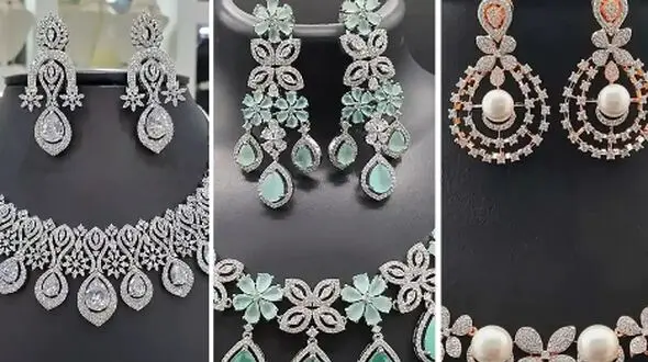 هدیه‌ ای خاص: گوشواره آویز جدید با طراحی دخترانه و جذاب