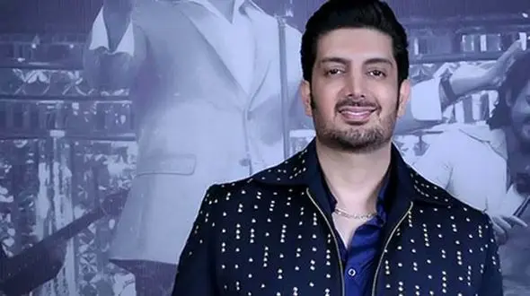 جشن تولد دونفره فرزاد فرزین، آرشام سریال قطب شمال درکنار همزادش پوریا پورسرخ/ چه کافه شیک و باکلاسی+عکس