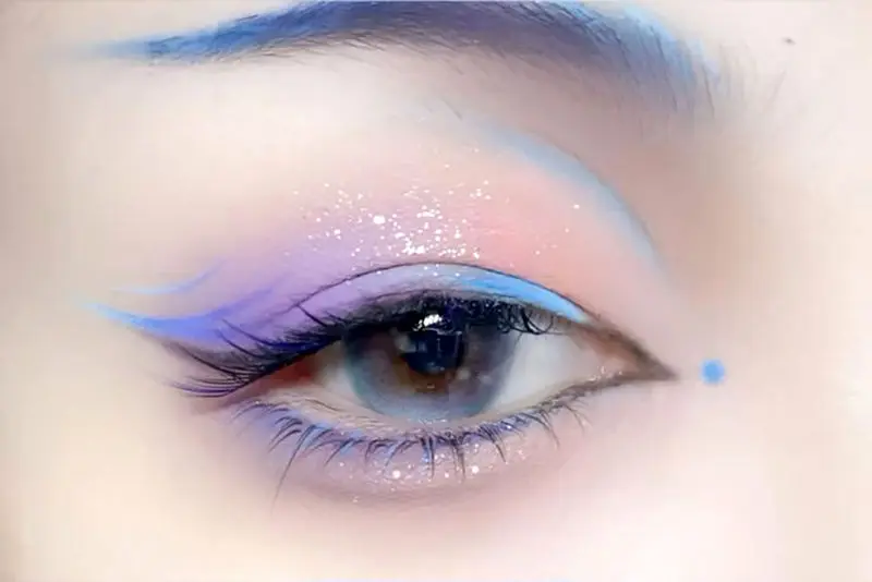 میکاپ عروسکی دخترانه