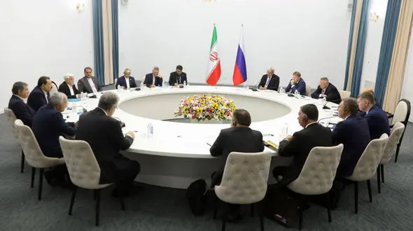 کشورهای غربی از ابتدا مسئله هسته‌ای ایران را به یک پروژه سیاسی تبدیل کردند