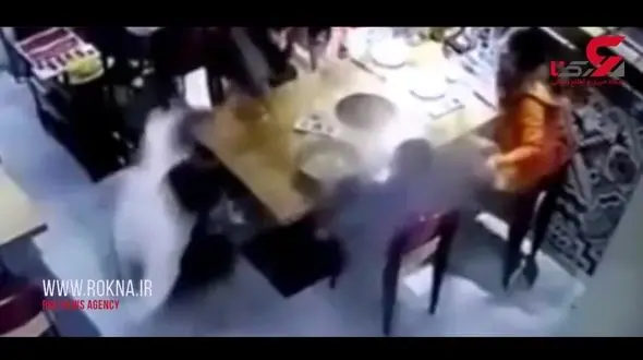  غذای داغ روی کودک ریخته شد+ فیلم وحشتناک