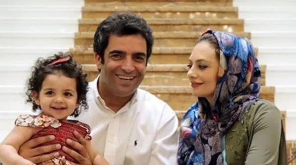 قاب عاشقانه منوچهر هادی و دخترش در آخرین روز مدرسه