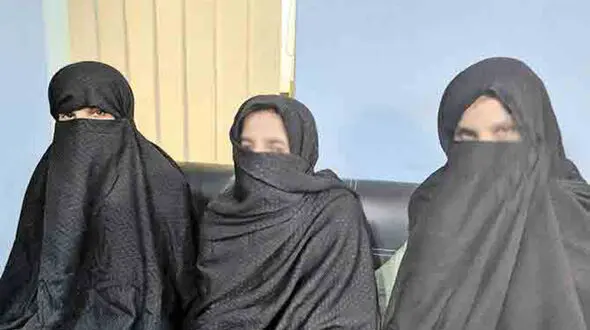 فرار پر ماجرای 3خواهر ایرانی به پاکستان / از ترس دایی به جهنم پا گذاشتند+ فیلم