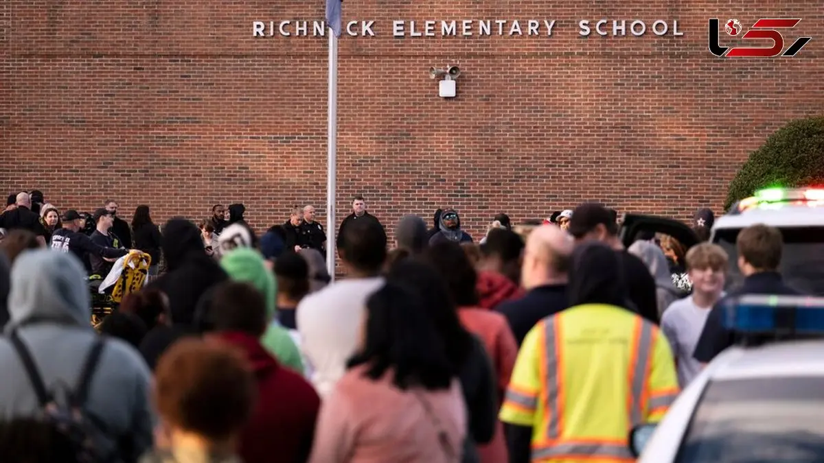 پیشنهاد خارج از عرف به 2 دختر همکلاسی + عکس