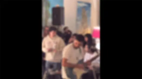 فیلم عجیب از  کافه معروف تهران / پارتی در روز روشن!