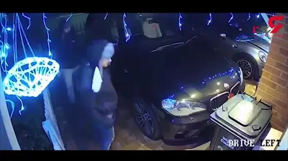 پیرمرد پولدار با چکش به جان سارقان افتاد +فیلم