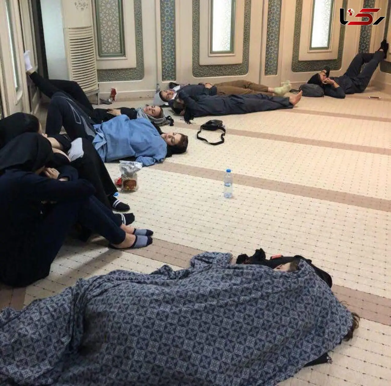 عکس/ تحقیر و توهین به دختران ورزشکار ایران!