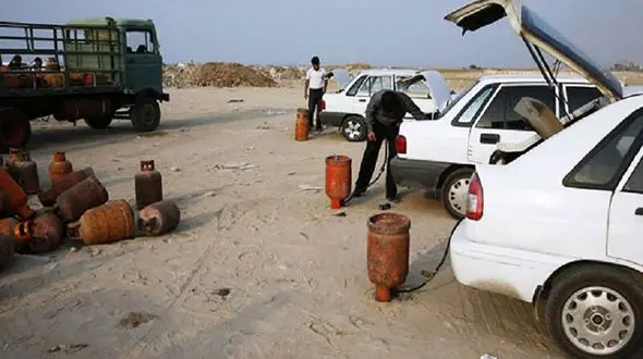 سهمیه سوخت رانندگان اسنپ و تپ سی چه زمانی واریز می شود؟ / مشکل کمبود گاز LPG نداریم