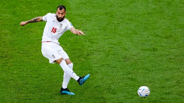 روایت جالب رضاییان از گلزنی چشمی به ولز در جام‌جهانی/ جان مادرت نزن! + عکس