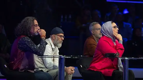 این مرد جذاب در صداتو خواننده است ؟ / رقص داوران با این اهنگ همه را شوکه کرد!