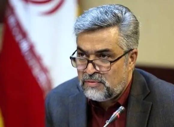 رئیس مرکز اطلاع رسانی وزارت بهداشت: ترجیح دادیم دارو گران باشد تا نباشد + فیلم