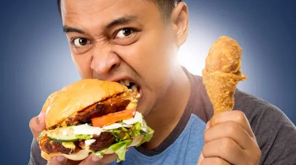 آدامس جویدن راه مقابله با پرخوری