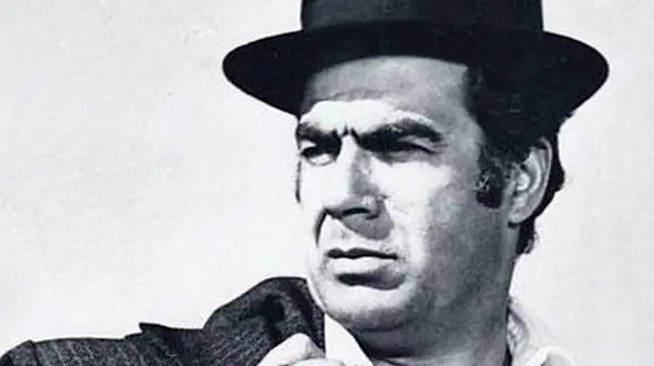 عکس لو رفته  بوسه عاشقانه همسر ناصر ملک مطیعی  ! + بیوگرافی کوتاه آقای بازیگر