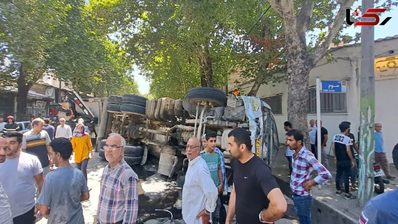 واژگونی میکسر بتن در گرگان حادثه آفرید 