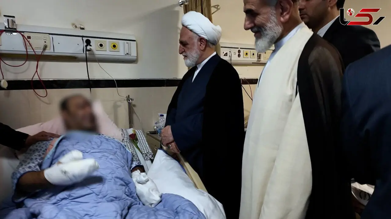 عیادت حجت‌الاسلام والمسلمین محسنی اژه‌ای از مجروحان جنایات اخیر رژیم صهونیستی در لبنان