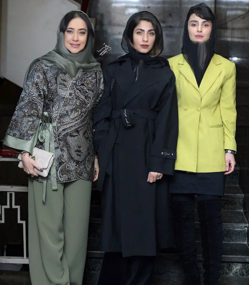 سناز ارجمند در کنار لاله مرزبان و بهاره کیان افشار