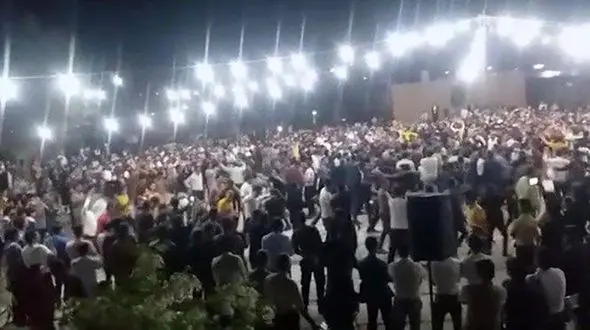 دردسر لایو اینستاگرامی برای عروس و داماد کرونایی / دادستان کاشمر دستور داد