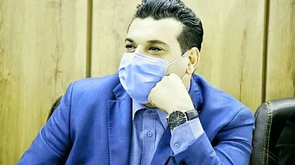 تلاش‌های بی‌سرانجام رژیم شاه یک روز پس از پیروزی انقلاب در خرم‌آباد/ سرسختی و پایبندی به آموزه‌ها، از ویژگی‌های جوانان آن دوران بود
