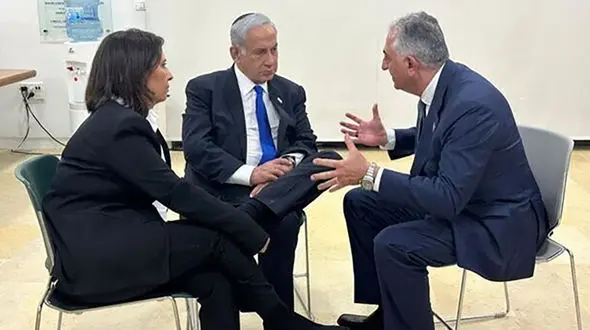 هزاران حساب جعلی برای تبلیغ رضا پهلوی از کجا آمد؟