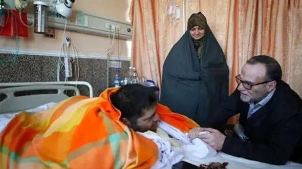 این مرد 33 سال است که روی سینه خوابیده! +عکس