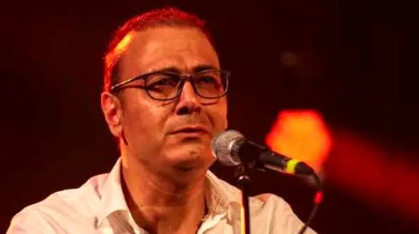 ویدئو غم‌انگیز از یک مرد گریان در کنسرت قربانی