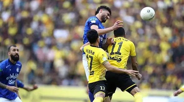 برومند: مظاهری باید دست از کارهای چیپ و بچه‌گانه بردارد/ پنالتی دوباره بلای جان استقلال شد