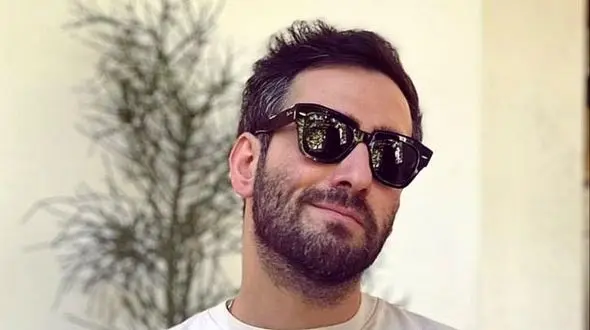 نیما شعبان نژاد فالگیر شد/ آقایون خانوما یه فال از ما بخرید 