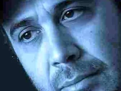 دانلود آهنگ هایده و محسن چاوشی / ترانه در سکوت شب 