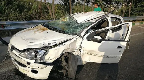 تصادف زنجیره ای شدید در تهران + عکس پژو له شده