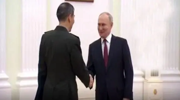 محورهای دیدار پوتین و وزیر دفاع چین در کرملین + فیلم