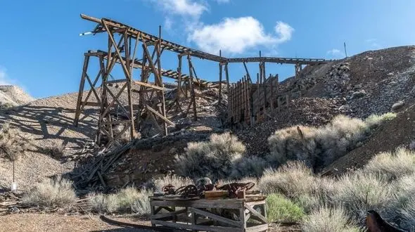 شهر متروکه مرگ در آمریکا به فروش رسید + تصاویر
